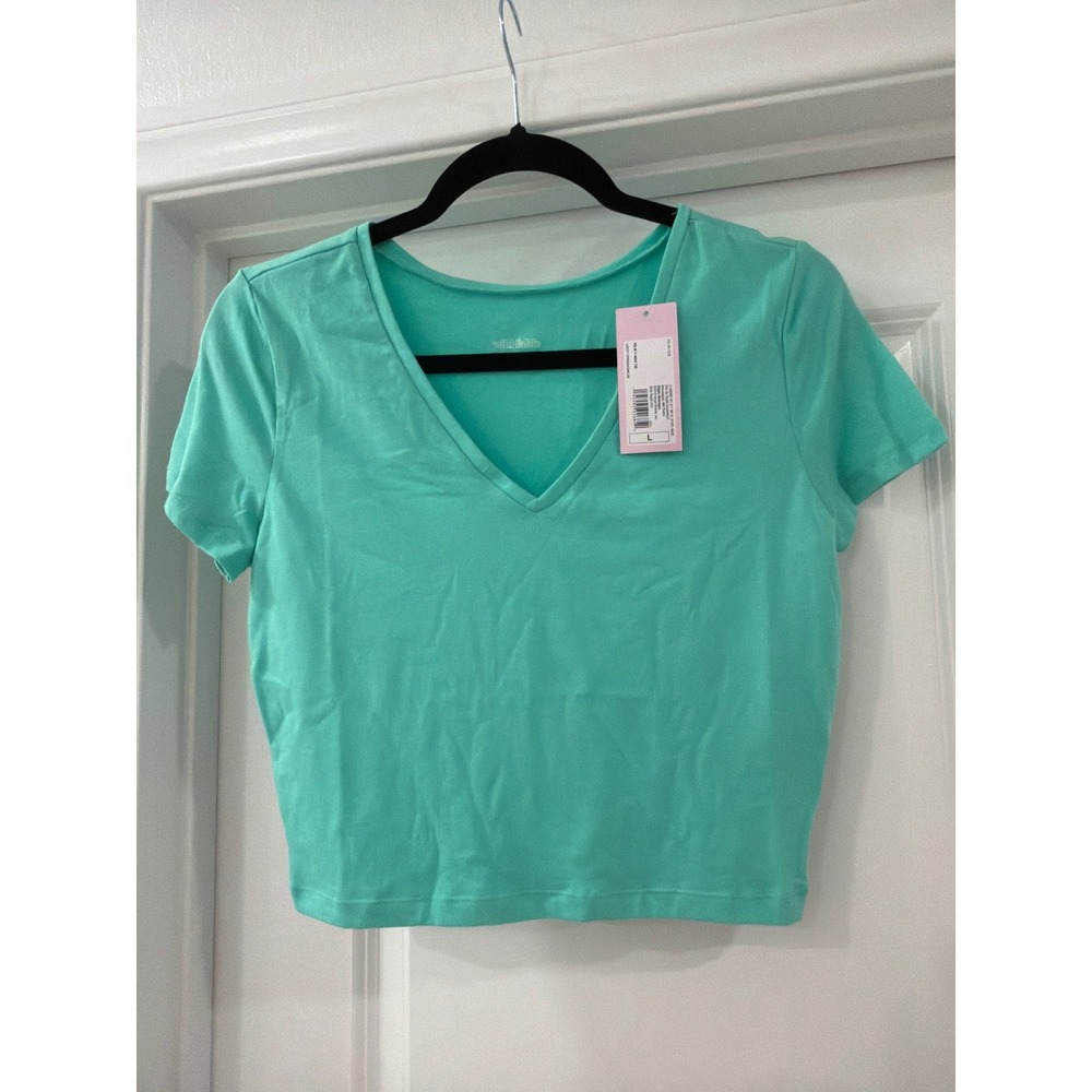 Wild Fable Value V-Neck Tee Women L Light Green Short Sleeve Cotton Blend NWT